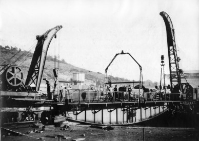 Z38386 - levage du pont-tournant - 1932.05.18 - Jemelle.jpg